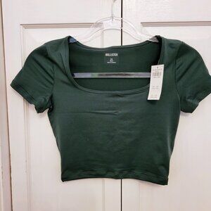NWT Hollister Seamless Fabric Square Neck Size XS Short